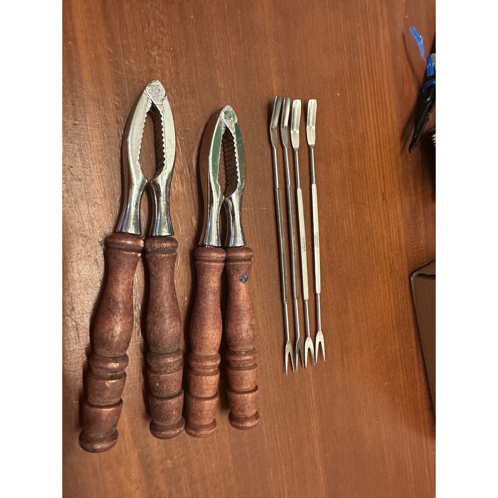 Vintage Nutcracker Set 2 Wood Handle Nut Crackers 4 Stainless Picks Taiwan VGUC